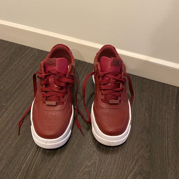 Nike Air Force 1 Pixel Team Red- size 8.5 - Picture 2 of 5
